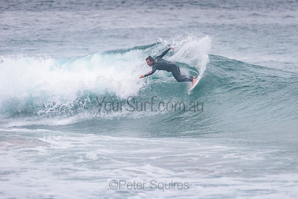 Whale_Beach_211111_061638_0014