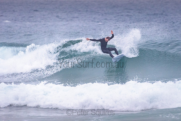 Whale_Beach_211111_062550_0023