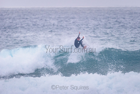 Whale_Beach_211111_064618_0051