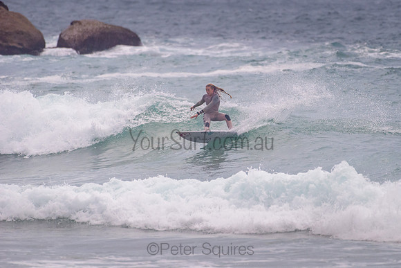 Whale_Beach_211111_064839_0056