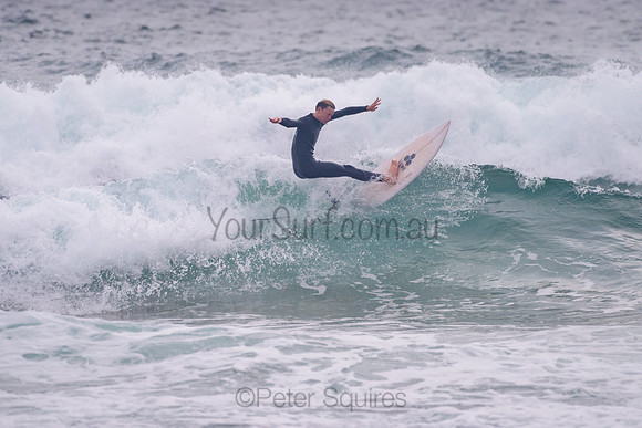 Whale_Beach_211111_065818_0077