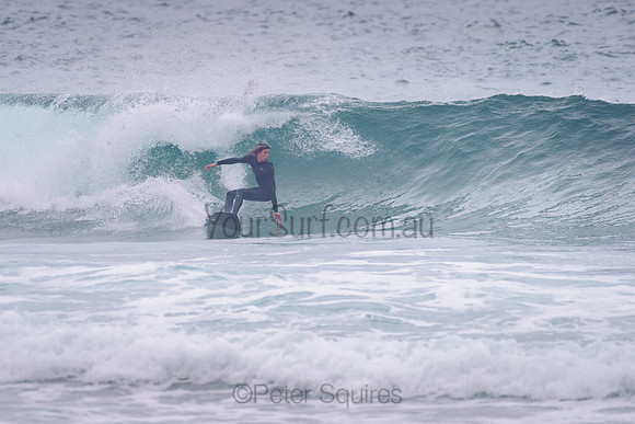 Whale_Beach_211111_070007_0085