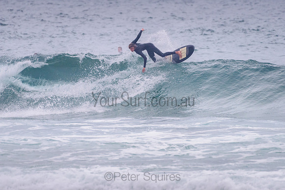 Whale_Beach_211111_070008_0086