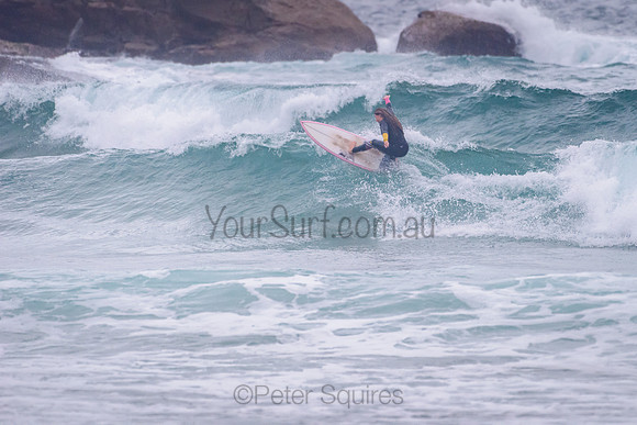 Whale_Beach_211111_070228_0092