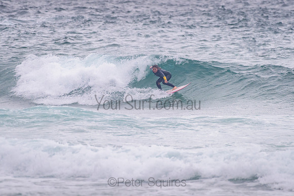 Whale_Beach_211111_070504_0103