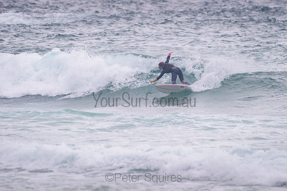 Whale_Beach_211111_070504_0105
