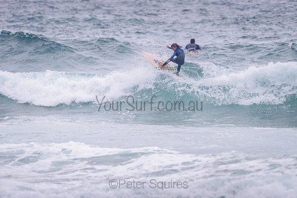 Whale_Beach_211111_070638_0108