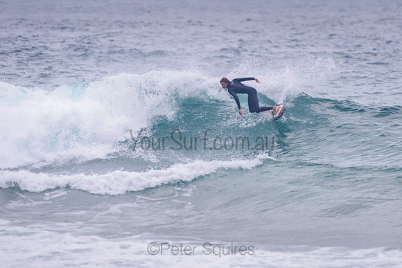 Whale_Beach_211111_071151_0127