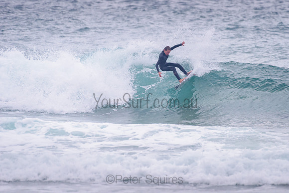 Whale_Beach_211111_071232_0128