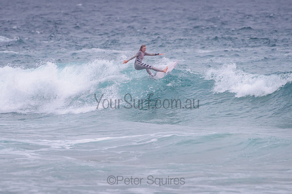 Whale_Beach_211111_071913_0142