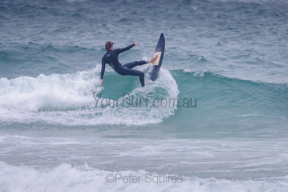 Whale_Beach_211111_072051_0147