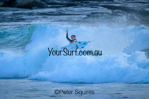 Whale_Beach_240209_063427_0691