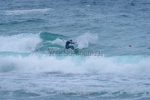 Whale_Beach_211125_065054_0001