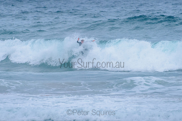 Whale_Beach_211125_065220_0010