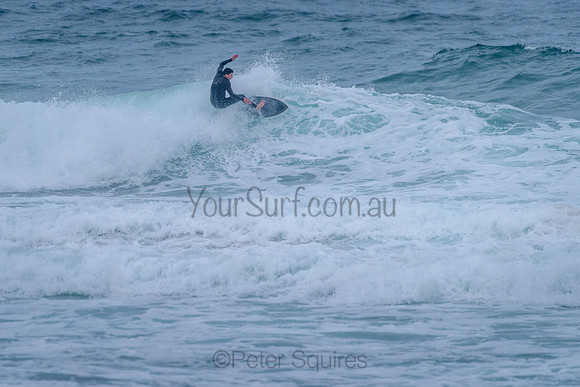 Whale_Beach_211125_065407_0017