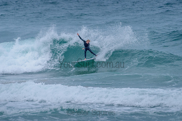 Whale_Beach_211125_065651_0030