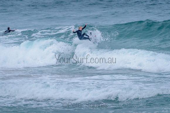 Whale_Beach_211125_065654_0031