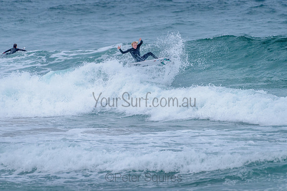 Whale_Beach_211125_065654_0032