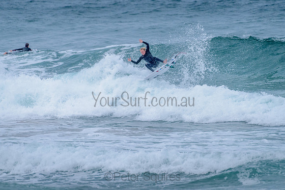 Whale_Beach_211125_065654_0033