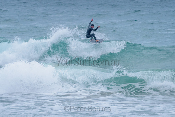 Whale_Beach_211125_070244_0047