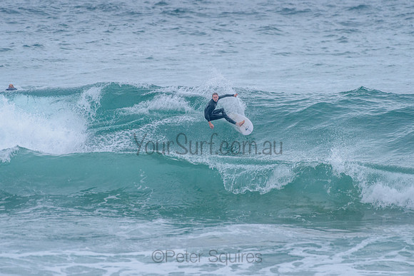 Whale_Beach_211125_071532_0076