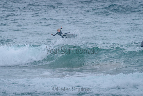 Whale_Beach_211125_071615_0079