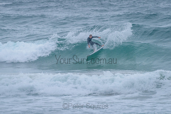 Whale_Beach_211125_072311_0104