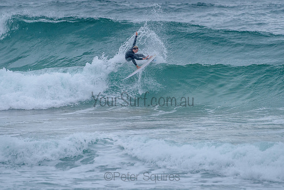 Whale_Beach_211125_072314_0108