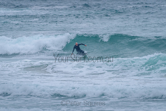 Whale_Beach_211125_072555_0111