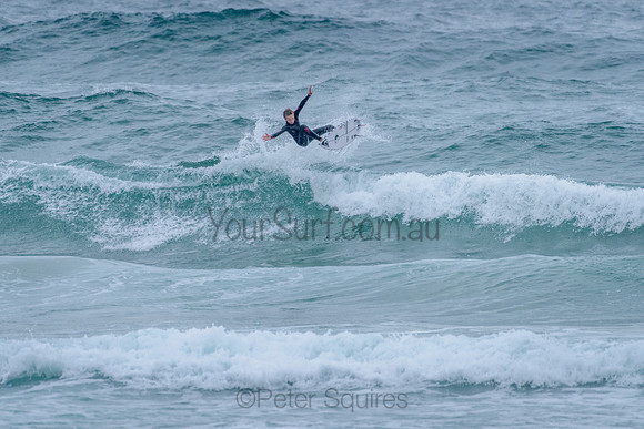 Whale_Beach_211125_072849_0121