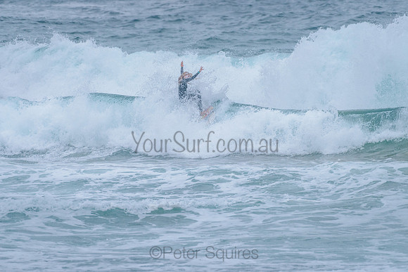 Whale_Beach_211125_073225_0136