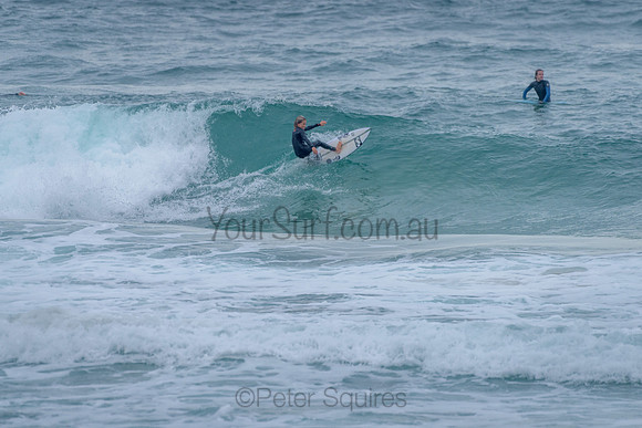 Whale_Beach_211125_080013_0225