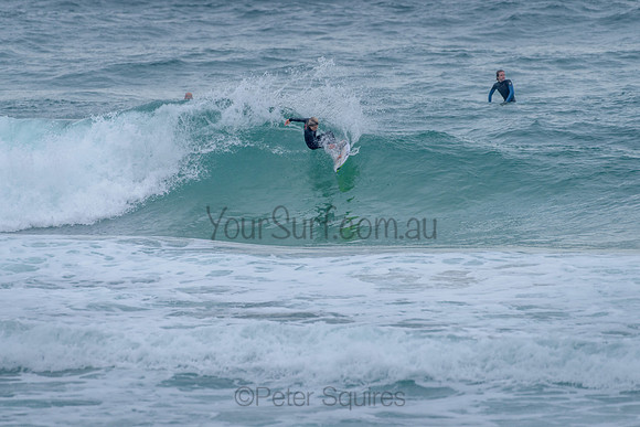 Whale_Beach_211125_080013_0227
