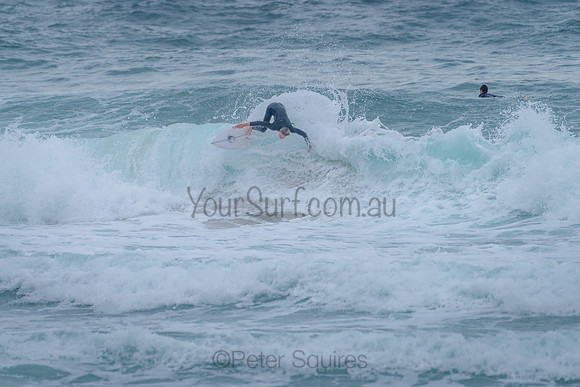 Whale_Beach_211125_080021_0230