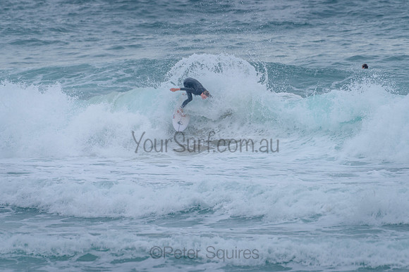Whale_Beach_211125_080021_0231