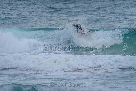 Whale_Beach_211125_080213_0238
