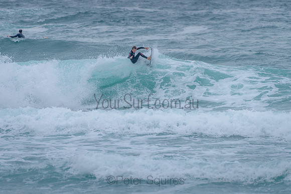 Whale_Beach_211125_080409_0244