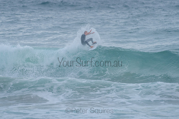 Whale_Beach_211125_081004_0256