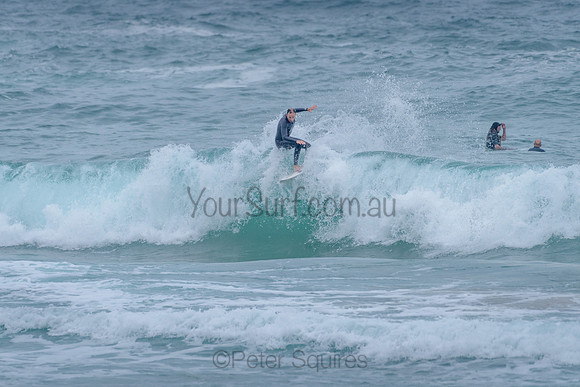 Whale_Beach_211125_082833_0303