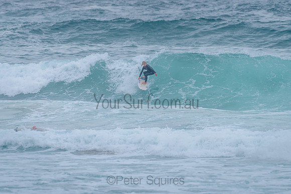 Whale_Beach_211125_084641_0337