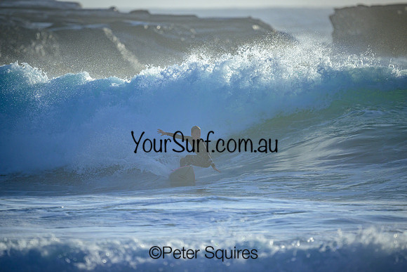 Whale_Beach_240311_074433_0010