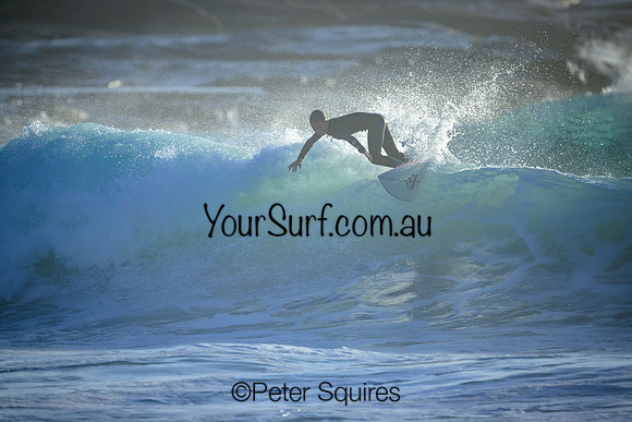 Whale_Beach_240311_074437_0021