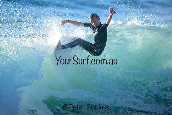 Whale_Beach_240311_075421_0111