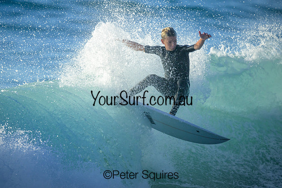 Whale_Beach_240311_075422_0113