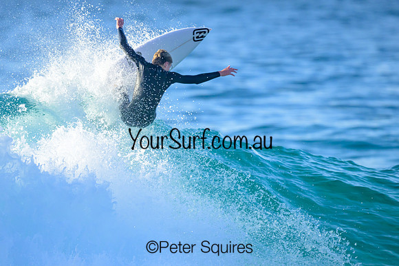 Whale_Beach_240311_080010_0227