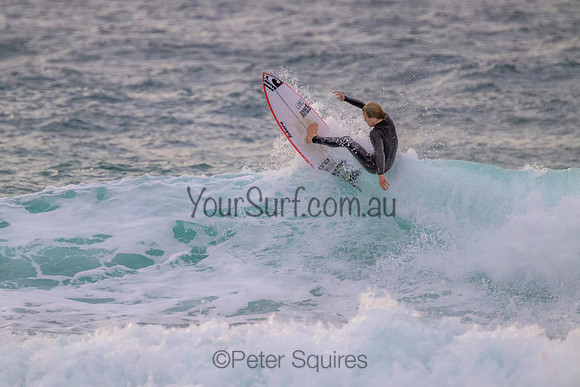 Whale_Beach_220830_071327_0040