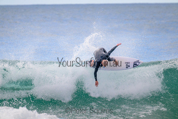 Whale_Beach_220910_093245_0072