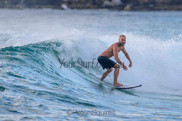 Whale_Beach_211220_064928_0111