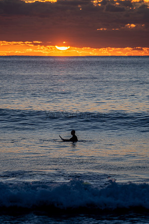 Whale Beach_200828_06-21-22_0009