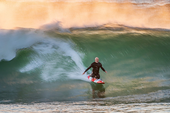 Catching the best waves at Avalon Beach